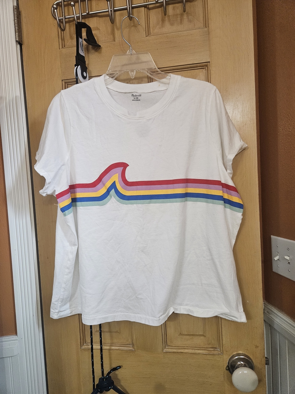 Madewell White Short-Sleeve Tee with Subtle Yellow Stain On Inside Of Collar.